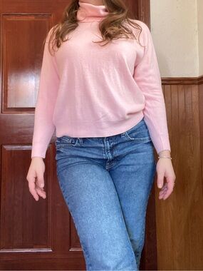 Cozy Pink Turtleneck Sweater - Relaxed Fit